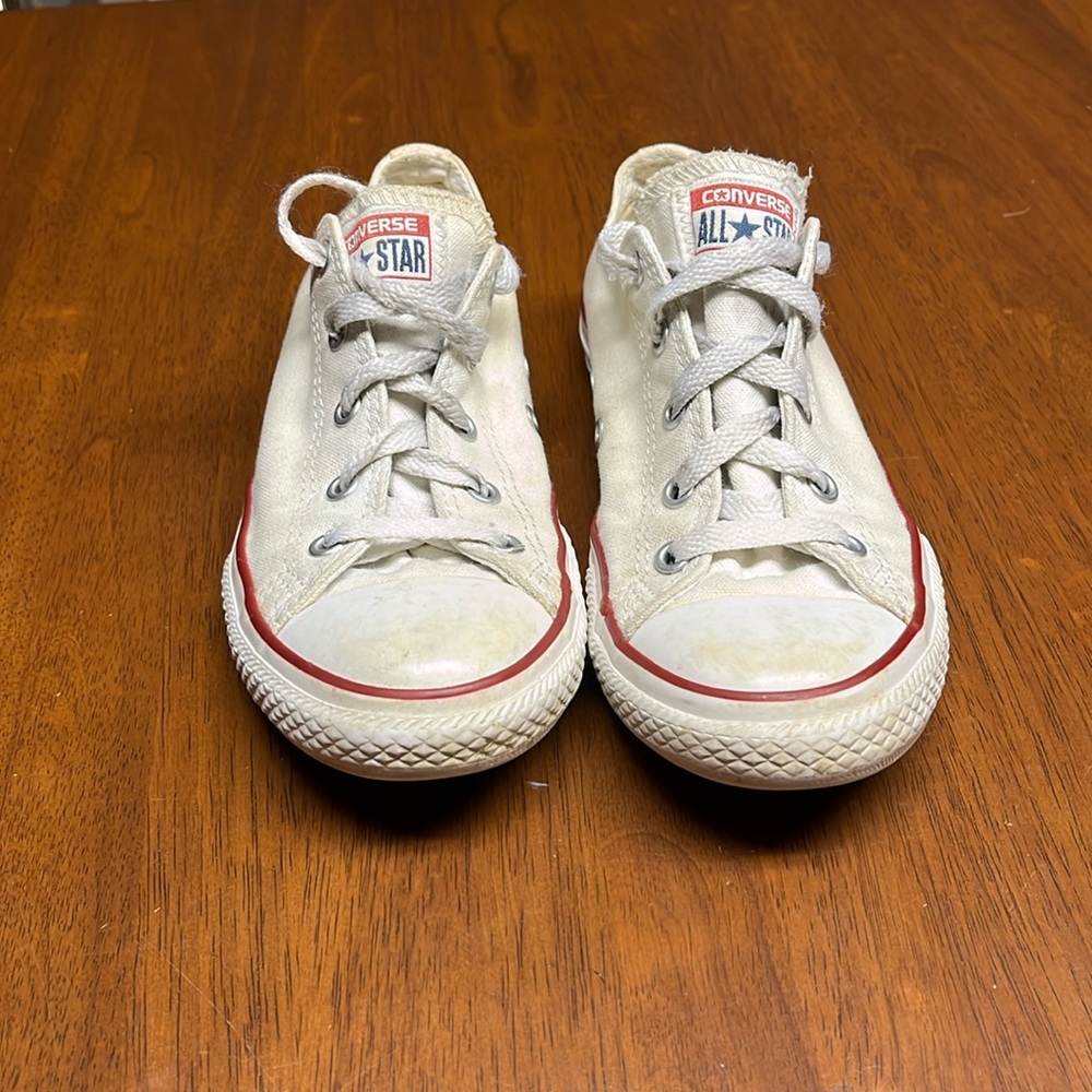 Size 3 youth converse white